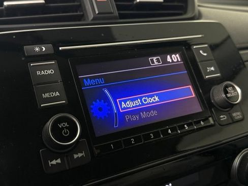 Used 2017 Honda CR-V LX image 18