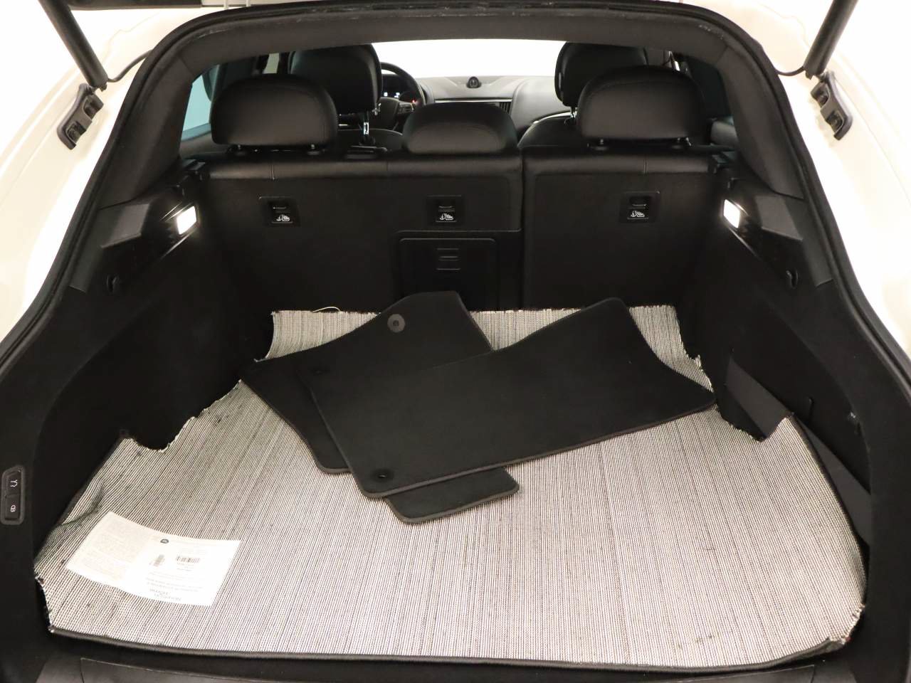 Used 2023 Maserati Levante Modena AWD/4WD image 21