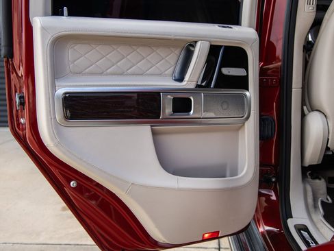 Used 2024 Mercedes-Benz G 63 AMG 4MATIC image 31