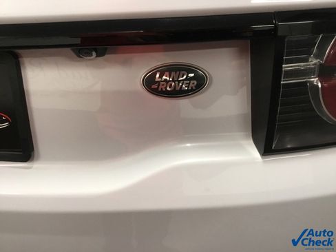 Used 2019 Land Rover Discovery Sport HSE image 17