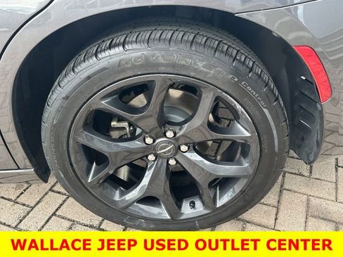 Certified 2021 Chrysler 300 S image 10