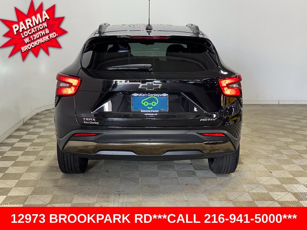 Certified 2024 Chevrolet Trax ACTIV w/ Driver Confidence Package FWD image 5