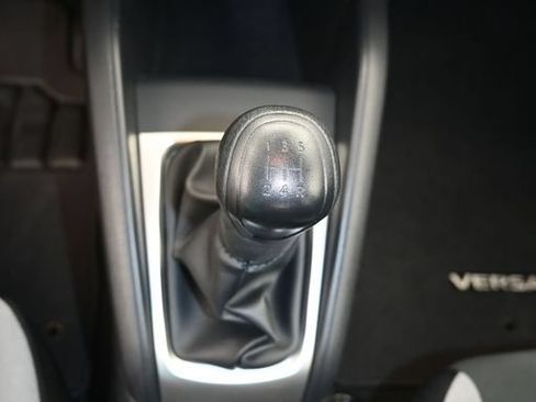 Used 2025 Nissan Versa S FWD image 18
