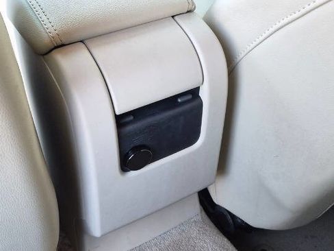 Used 2015 Volvo V60 T5 Premier image 43