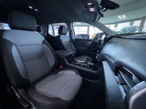 Used 2019 Chevrolet Traverse LT image 36