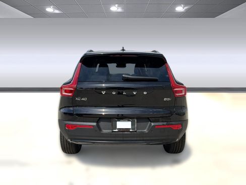 New 2026 Volvo XC40 B5 Core w/ Climate Package AWD/4WD image 10