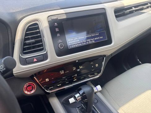 Used 2019 Honda HR-V EX image 12