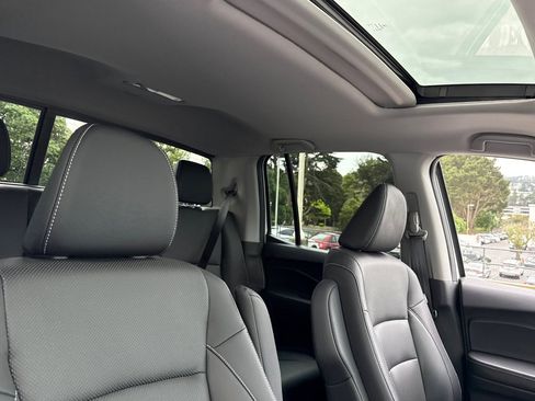 Used 2023 Honda Ridgeline RTL-E image 14