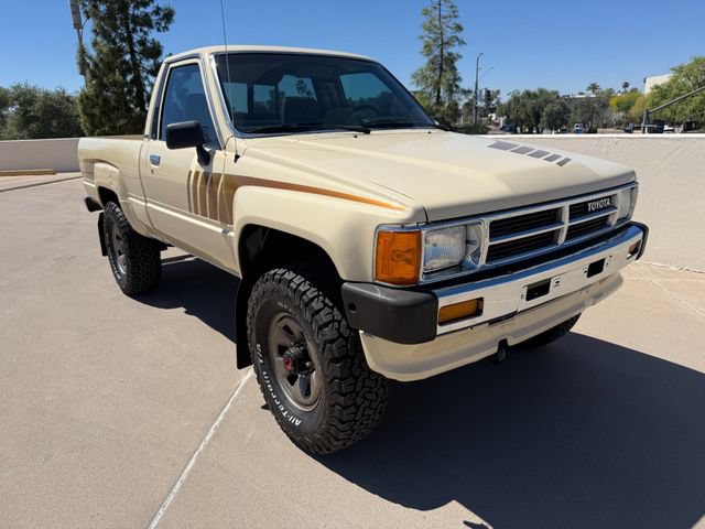 Used 1987 Toyota Pickup 4x4 Regular Cab image 22