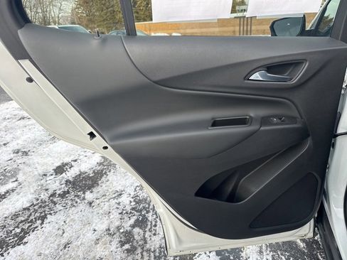 Certified 2021 Chevrolet Equinox LT image 32