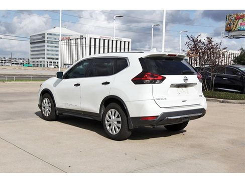 Used 2020 Nissan Rogue S image 4