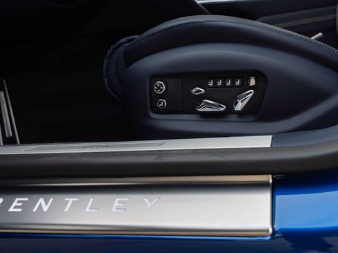 Certified 2026 Bentley Flying Spur Plug-In Hybrid AWD/4WD image 19