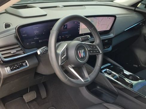 Used 2025 Buick Envision Preferred AWD/4WD image 7