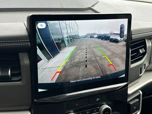 Used 2022 Ford Expedition XLT w/ Equipment Group 202A image 19