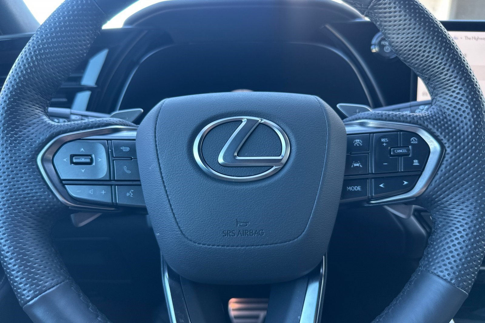 Certified 2026 Lexus TX 500h AWD w/ Technology Package image 31