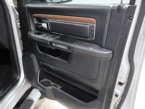 Used 2018 RAM 1500 Laramie AWD/4WD image 21