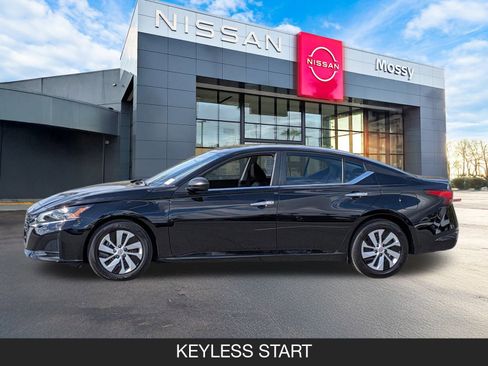 Certified 2025 Nissan Altima 2.5 S image 5