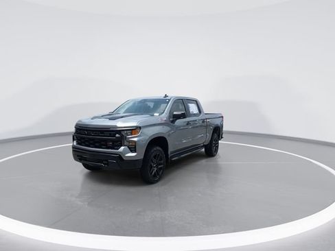 Used 2025 Chevrolet Silverado 1500 Custom Trail Boss AWD/4WD image 3