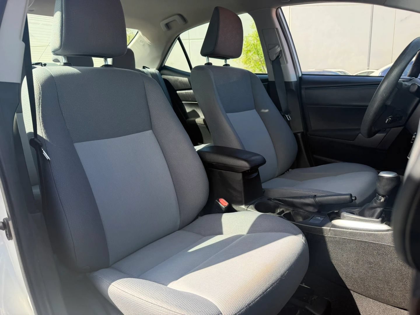 Used 2018 Toyota Corolla L w/ Protection Package FWD image 15
