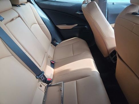 Used 2025 Lexus UX 300h FWD w/ Cold Area Package image 4