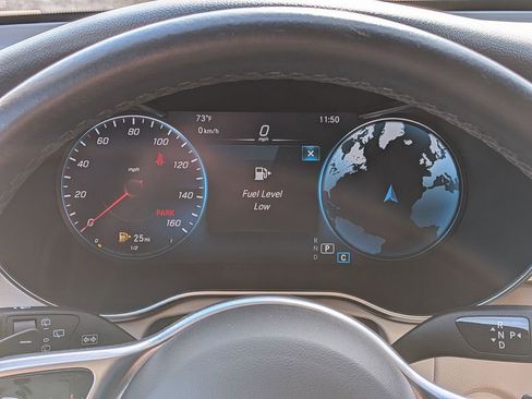 Used 2022 Mercedes-Benz GLC 300 image 17