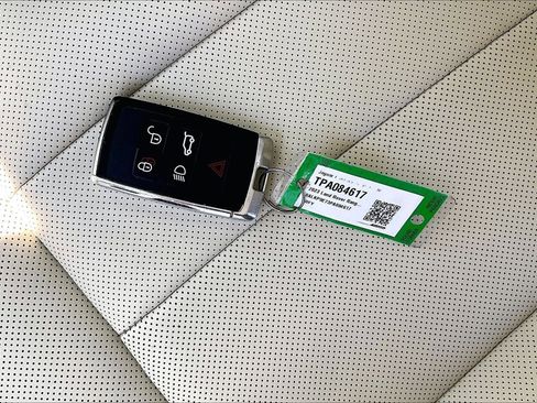 Certified 2023 Land Rover Range Rover SE AWD/4WD image 10