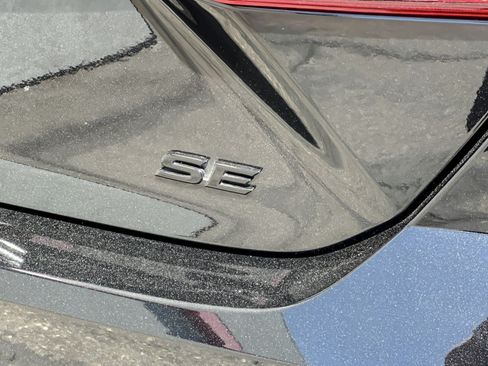 Certified 2026 Toyota Camry Hybrid FWD image 25