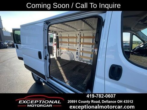 Used 2025 RAM ProMaster 2500 w/ U-Haul Equipment Group FWD image 9
