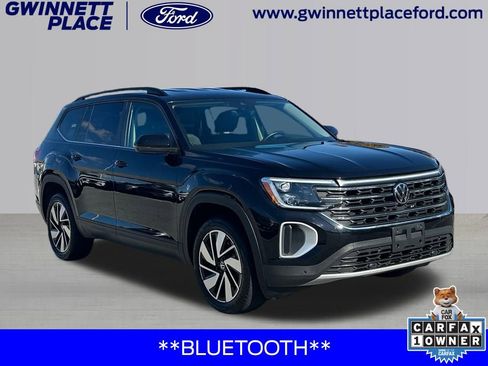 Used 2024 Volkswagen Atlas SE image 3