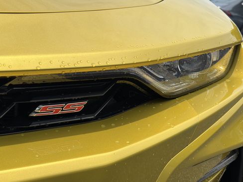 Used 2024 Chevrolet Camaro SS RWD image 31