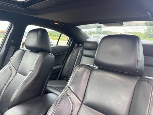Used 2017 Dodge Charger SXT w/ AWD Plus Group image 13