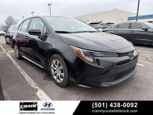 Used 2024 Toyota Corolla LE image 1