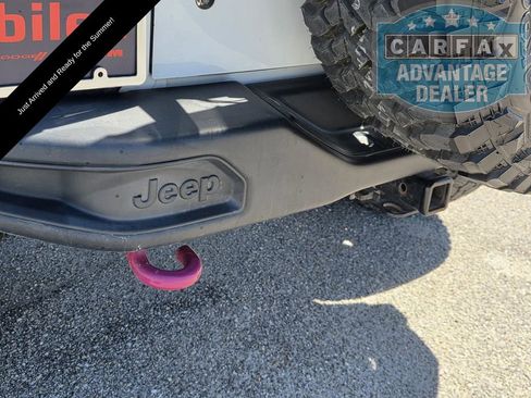 Used 2015 Jeep Wrangler Unlimited Rubicon AWD/4WD image 32