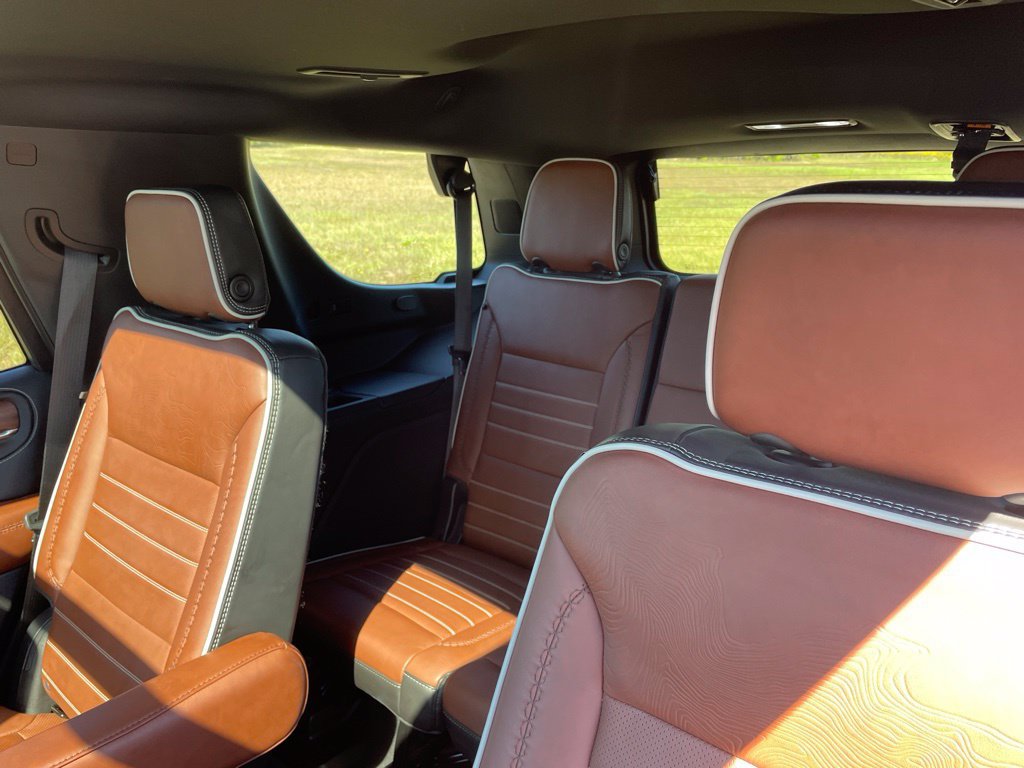 Used 2023 GMC Yukon Denali Ultimate AWD/4WD image 49