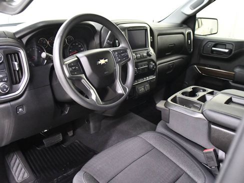 Used 2020 Chevrolet Silverado 1500 LT RWD image 13