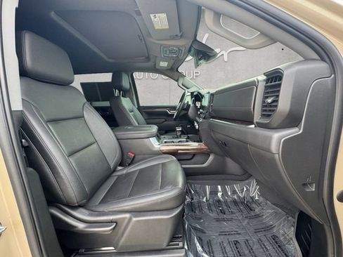 Used 2022 GMC Sierra 1500 Elevation w/ Elevation Premium Package image 24