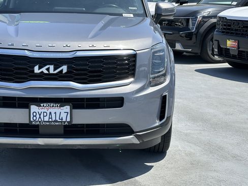 Certified 2022 Kia Telluride S FWD image 13