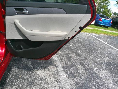 Used 2018 Hyundai Sonata SE FWD image 24