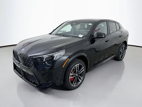 New 2026 BMW X2 xDrive28i w/ Technology Package AWD/4WD image 3