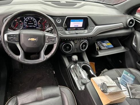 Used 2020 Chevrolet Blazer Premier image 2