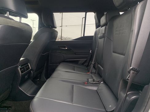 Certified 2025 Lexus GX 550 image 32