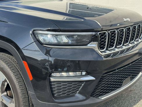 Used 2024 Jeep Grand Cherokee Limited w/ Trailer Tow Package AWD/4WD image 8
