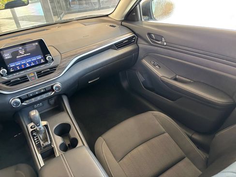 Used 2026 Nissan Altima 2.5 SV FWD image 35