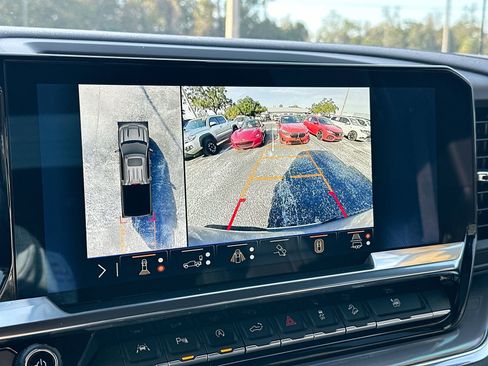 Certified 2024 Chevrolet Silverado 1500 High Country w/ Technology Package image 21