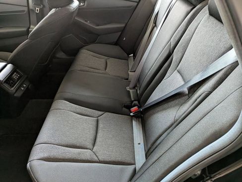 Used 2025 Honda Accord SE image 18