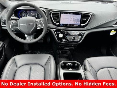 New 2026 Chrysler Pacifica Select FWD image 13