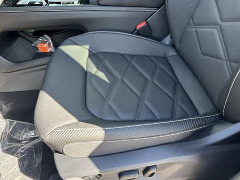 New 2026 Volkswagen Atlas Cross Sport SE image 17