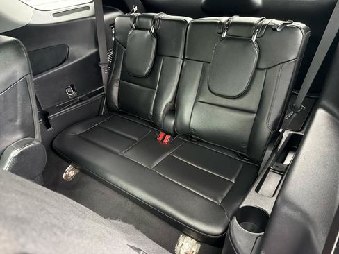 Used 2020 Ford Explorer Limited AWD/4WD image 11