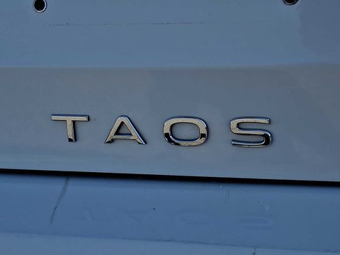 Used 2025 Volkswagen Taos S AWD/4WD image 30