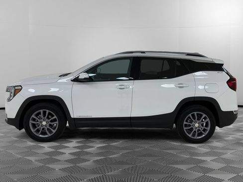 Used 2023 GMC Terrain SLT w/ Infotainment Package II AWD/4WD image 2